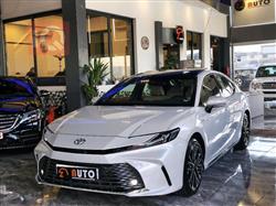 تۆیۆتا کامری